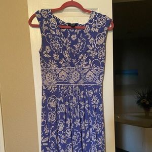 Chaps size small blue and white dress. Normal use. Great condition.